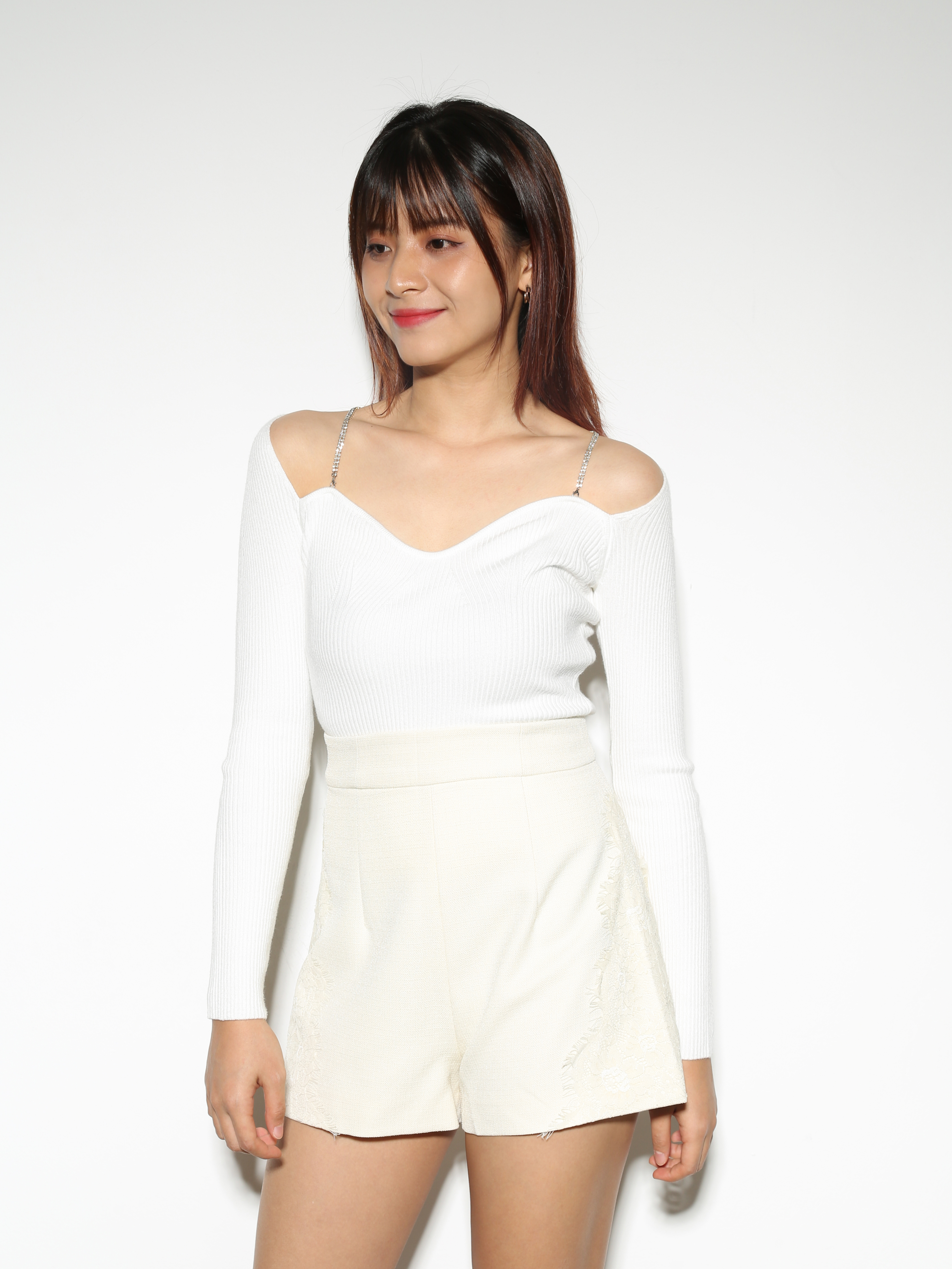 High Waist Side Decorative Lace Short Pants 28496