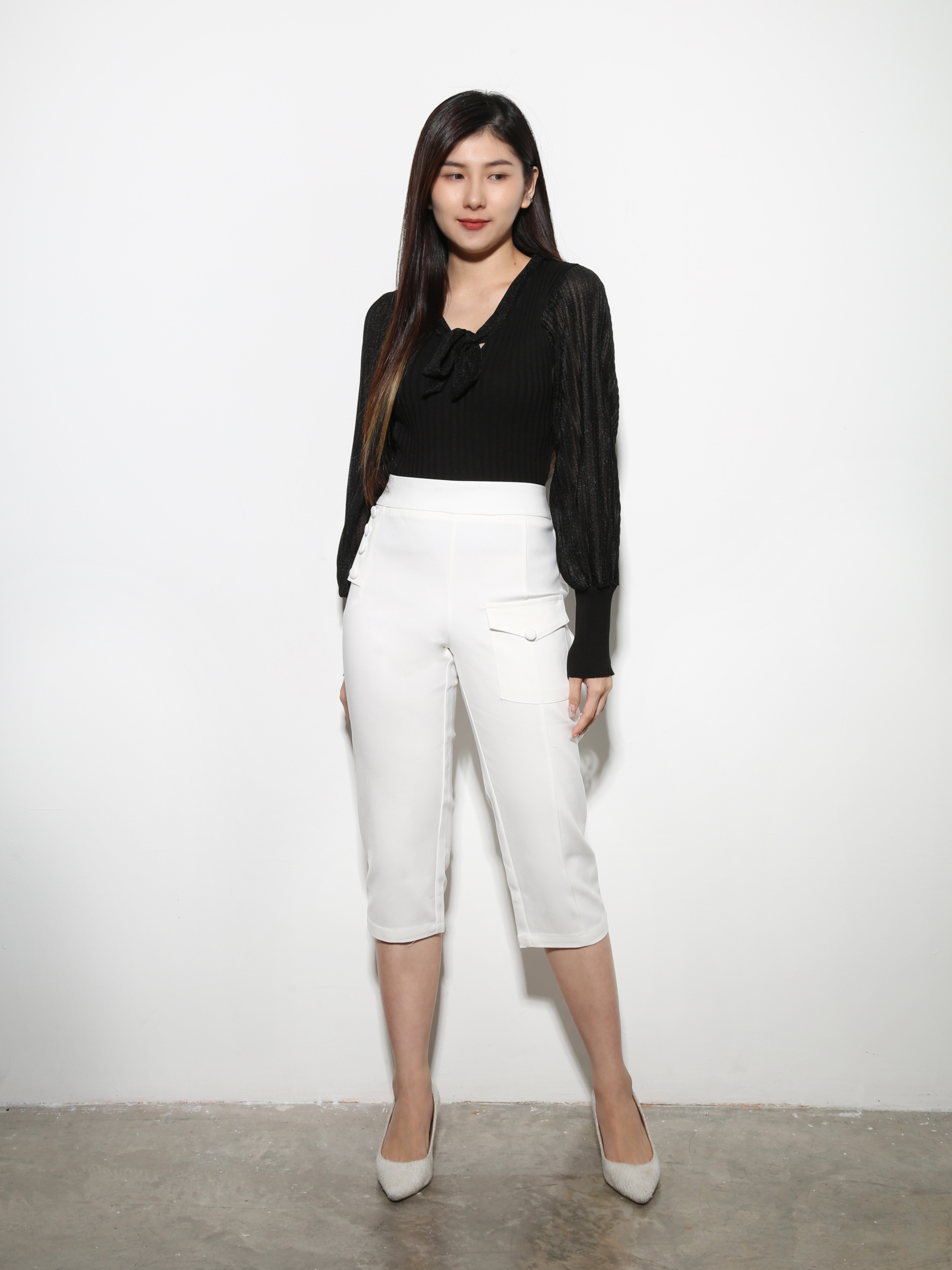 High Waist Side Decorative Button Middle Pants 27855