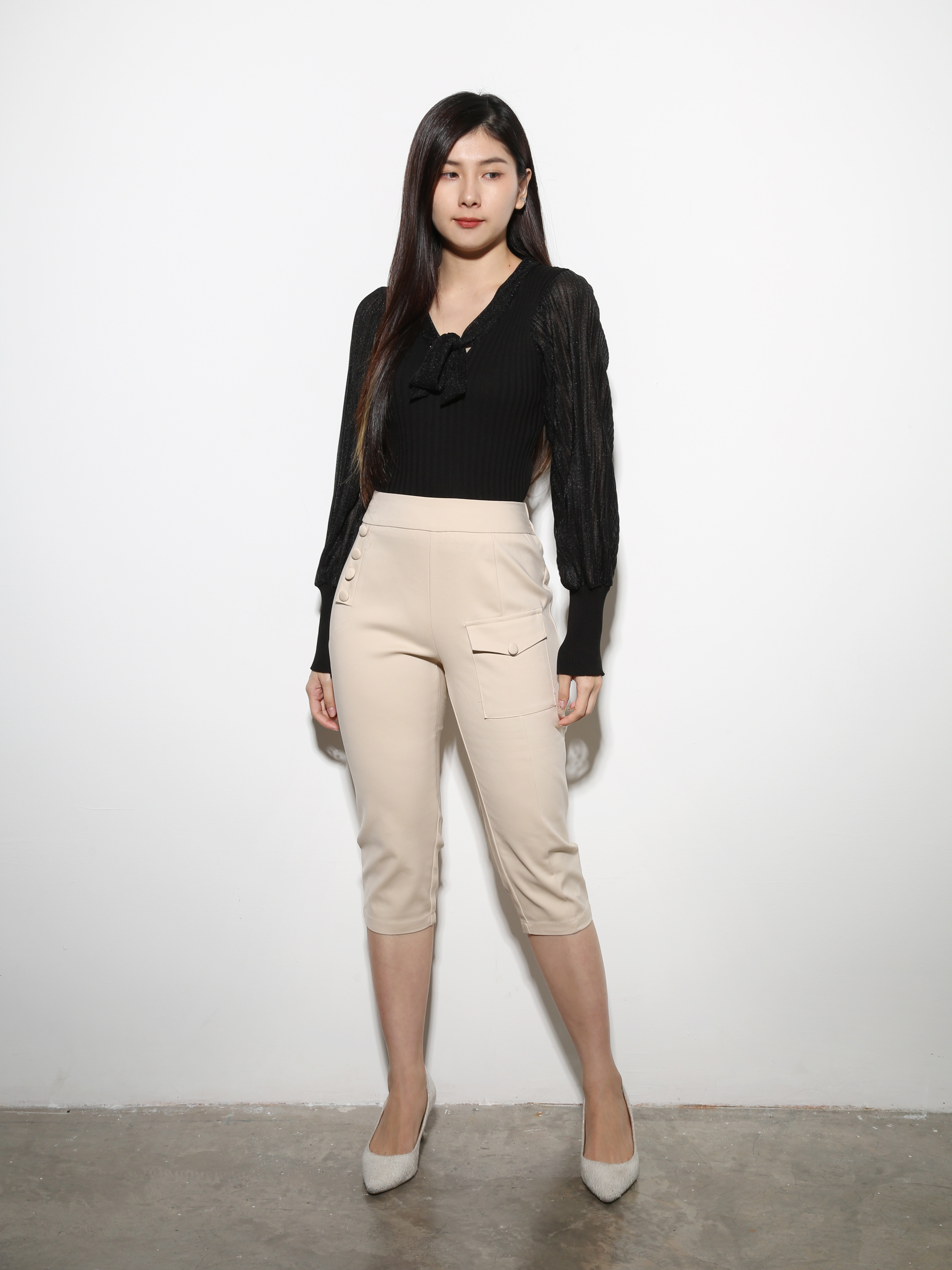 High Waist Side Decorative Button Middle Pants 27855