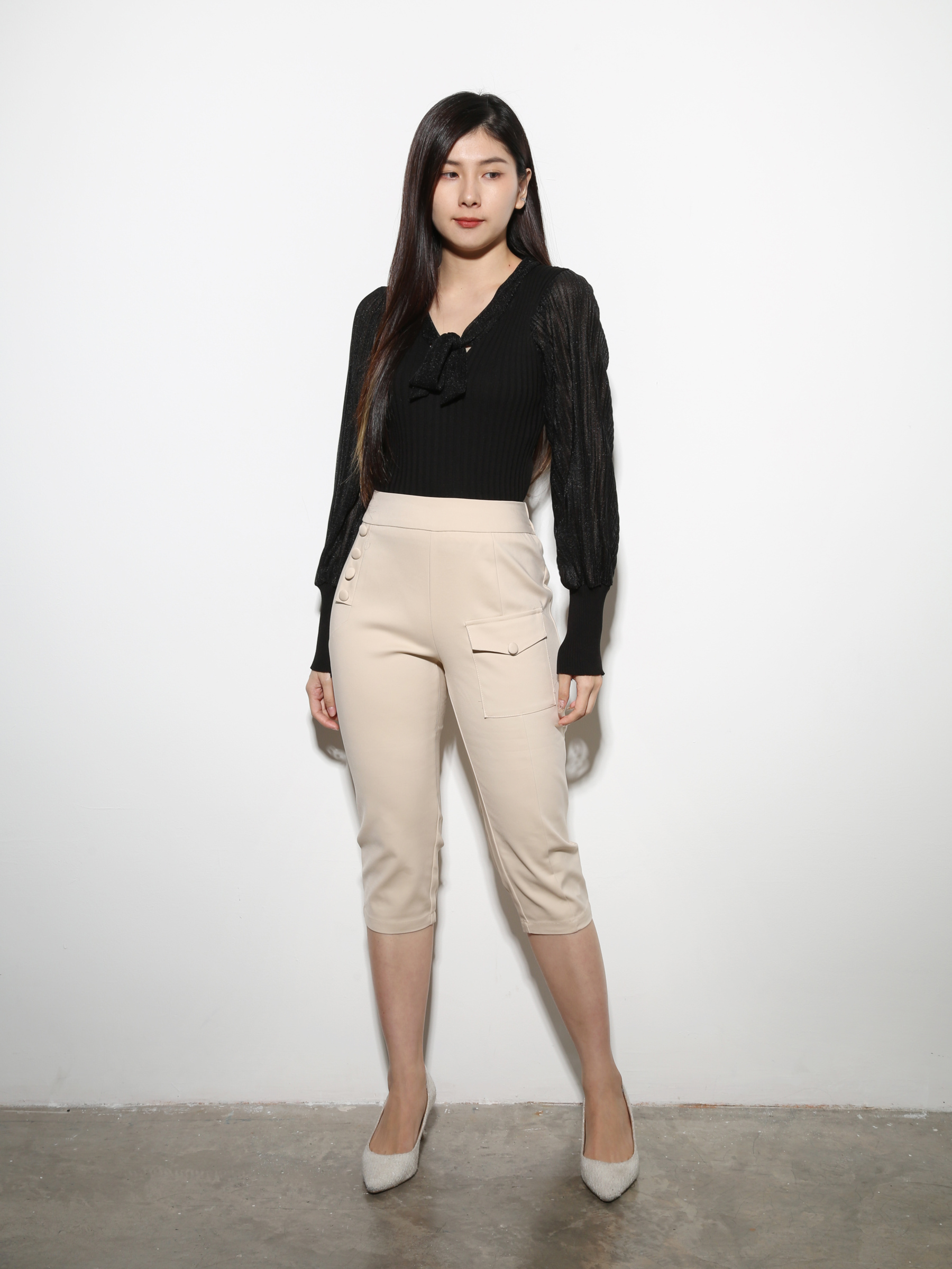 High Waist Side Decorative Button Middle Pants 27855