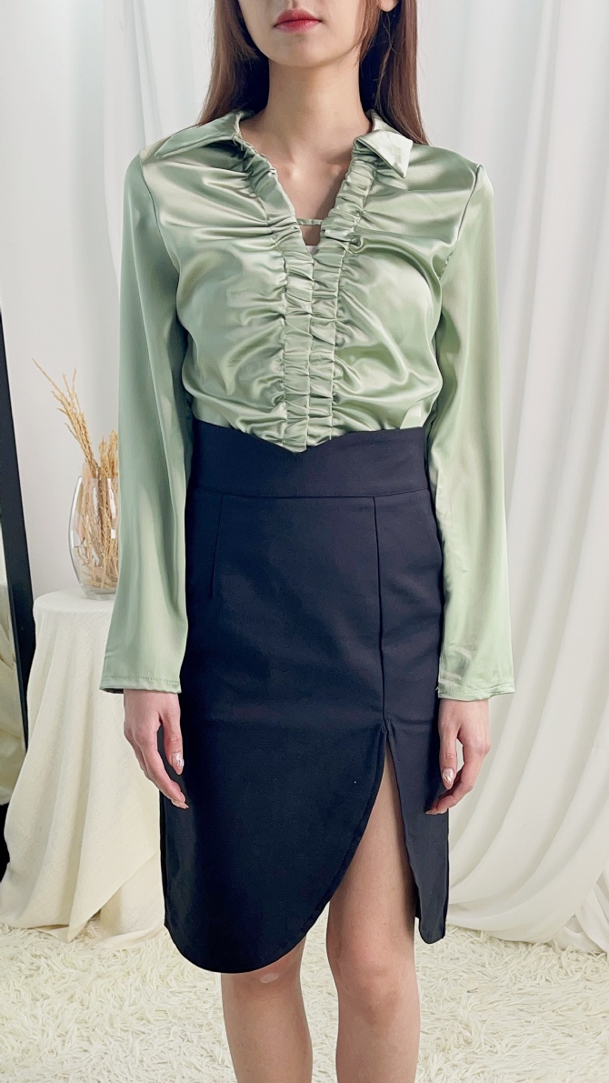 High Waist Side Pocket With Split Skirt 24444