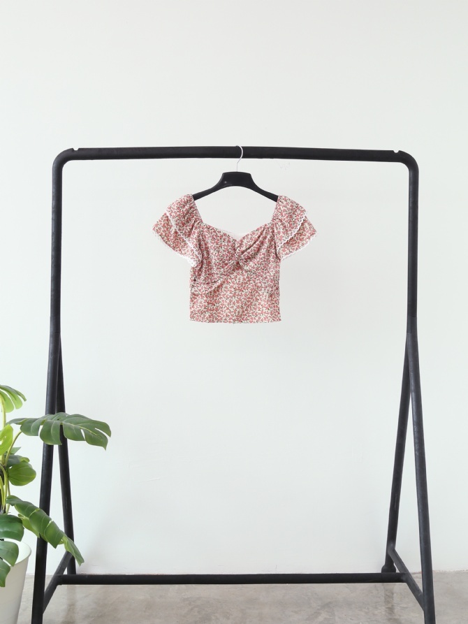 Flower Pleated Top 17122