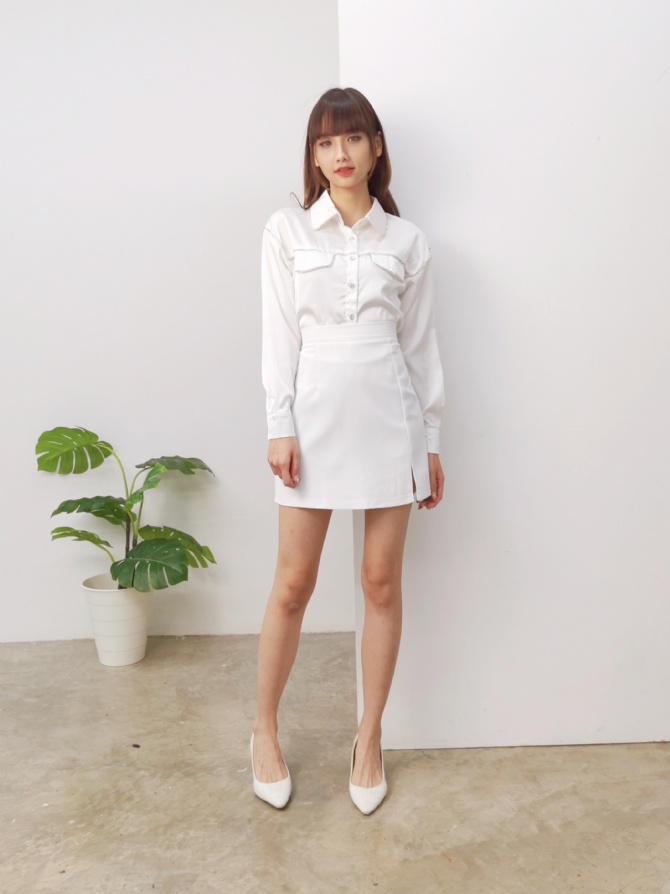 Long Sleeve Front Button Side Diamondd Decorative Top 24600