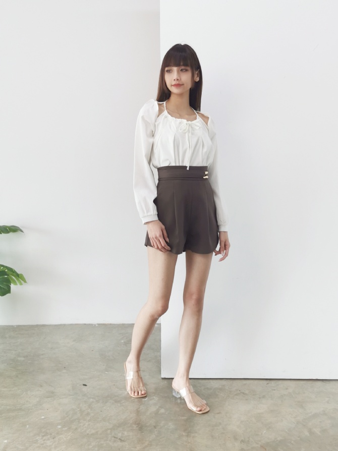 High Waist Side Gold Buckle Short Pants 24681