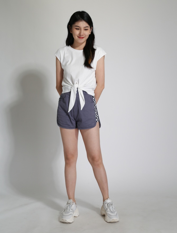 High Waist Waist Stretchable Side Checker Short Pants 24295