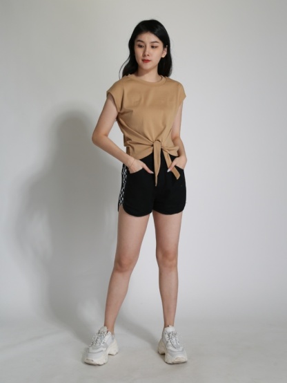 High Waist Waist Stretchable Side Checker Short Pants 24295