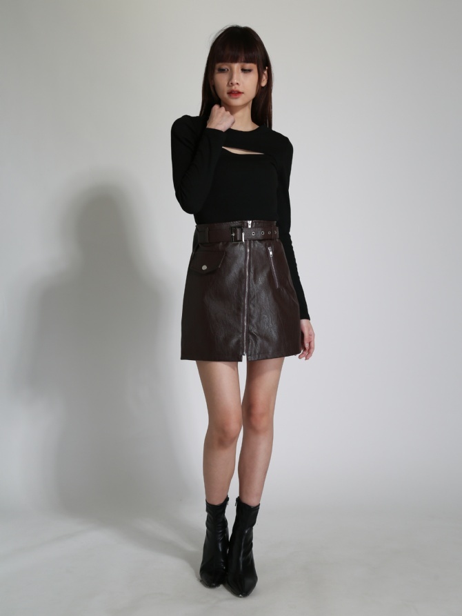 Fake Two Piece Front Hole Long Sleeve Top 24283