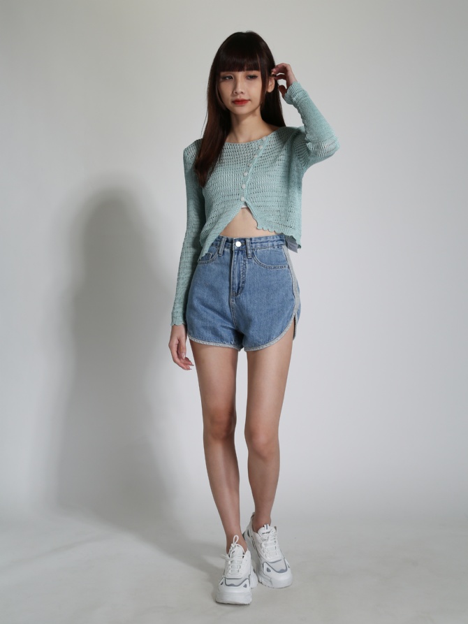 Knitted Long Sleeve Front Button Top 24183