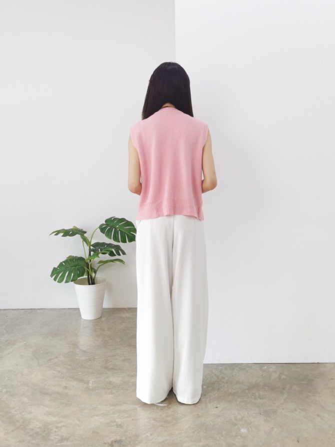 Front Button Sleeveless Top 24833