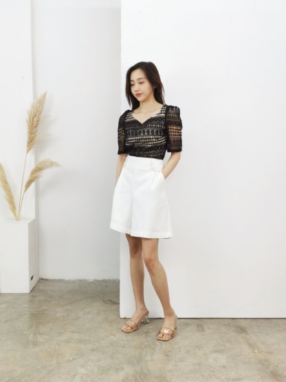 Sweetheart Neckline Lace Top 17378