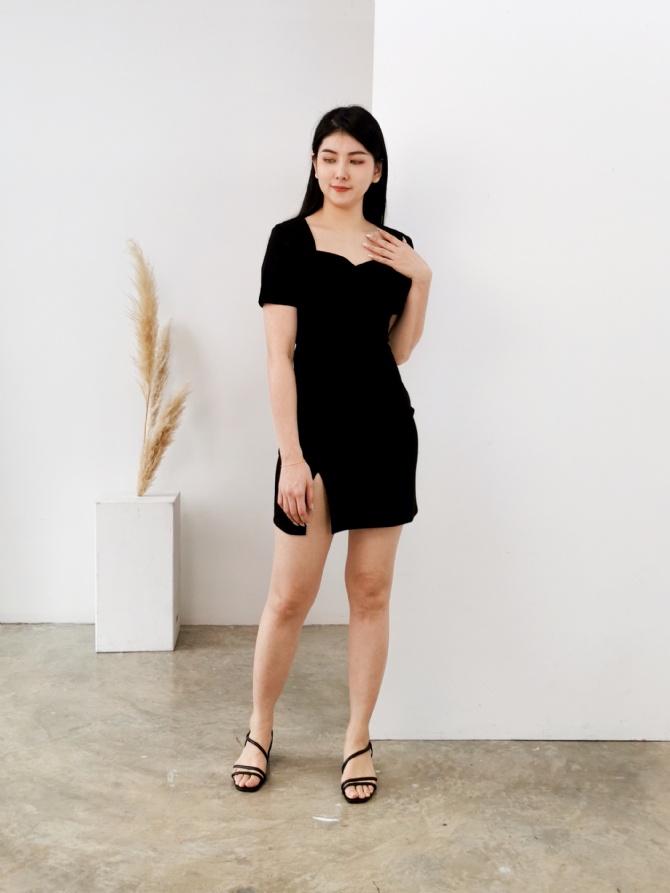 Sweetheat Neckline With Side Split Dress 24860