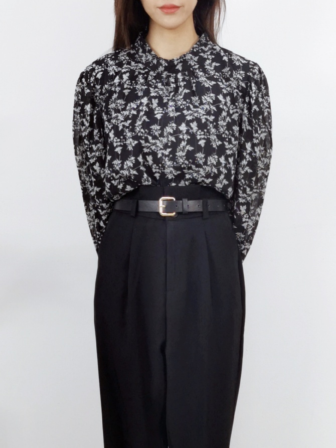 Round Neck Back V Crop Top 16178