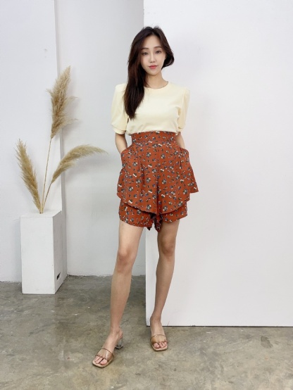 Printed Flower Layered Short Pants 16910