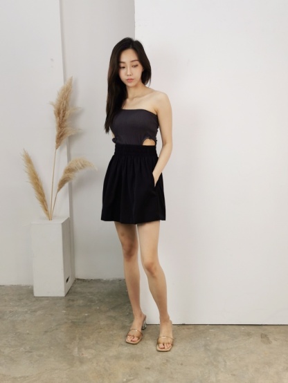 Knitted With Chest Pad Waist Hole Top 22521
