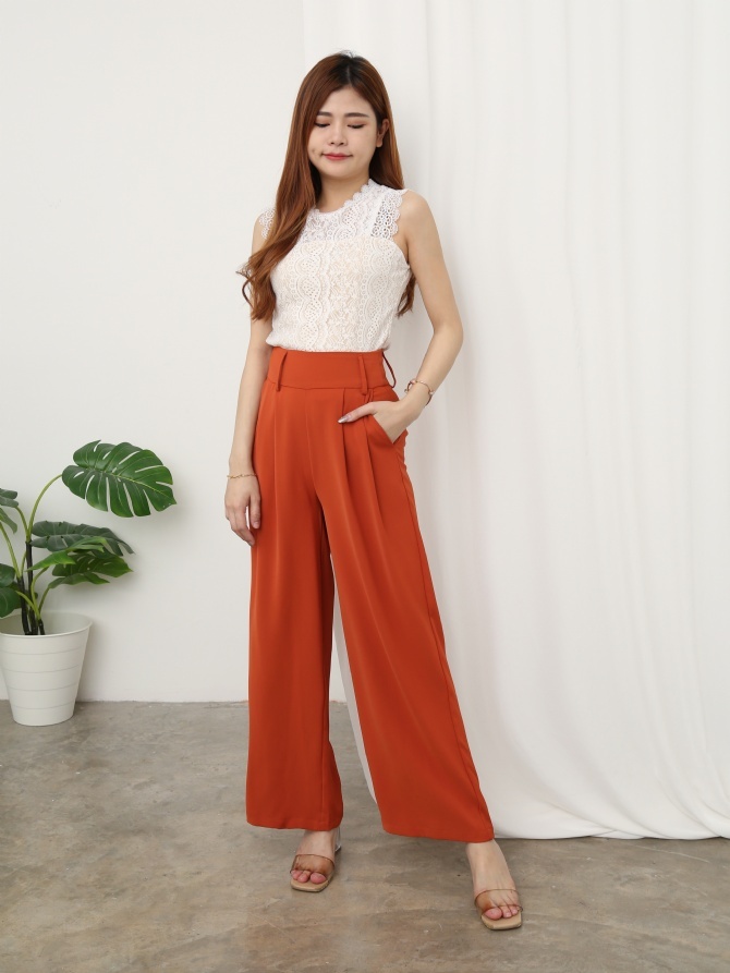 Lace Back Zip Top 25691