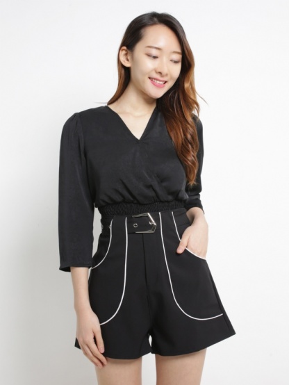 Front Button With Line Short Pants With Belt 17033