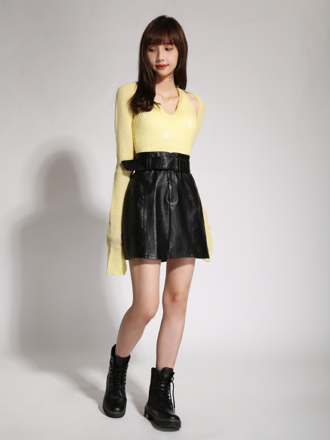 Knitted Two Piece Hole Top 19506