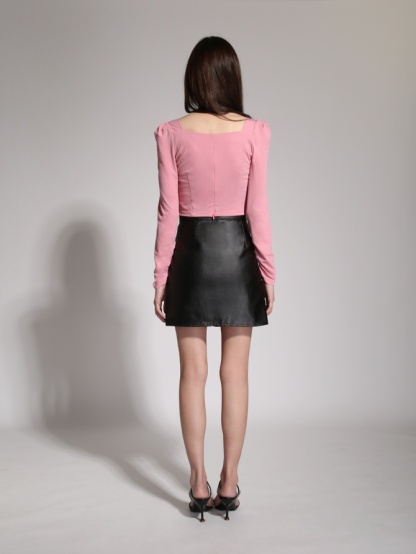 Long Sleeve Sweetheart Neckline Top 19616