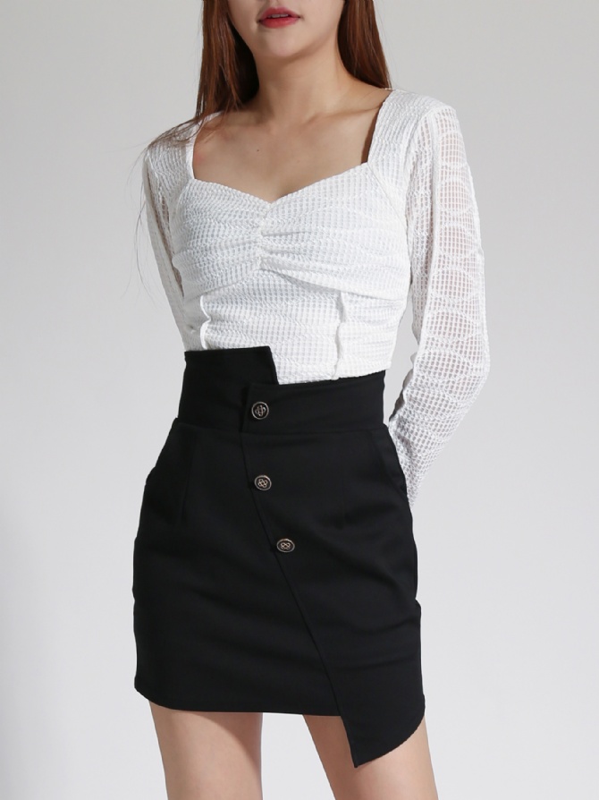 Eyelet Sweetheart Neckline Long Sleeve Top 24096