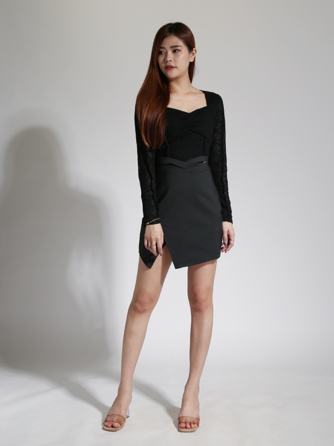 Eyelet Sweetheart Neckline Long Sleeve Top 24096