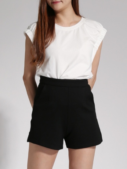 High Waist Side Pocket Back Zip Short Pants 24052