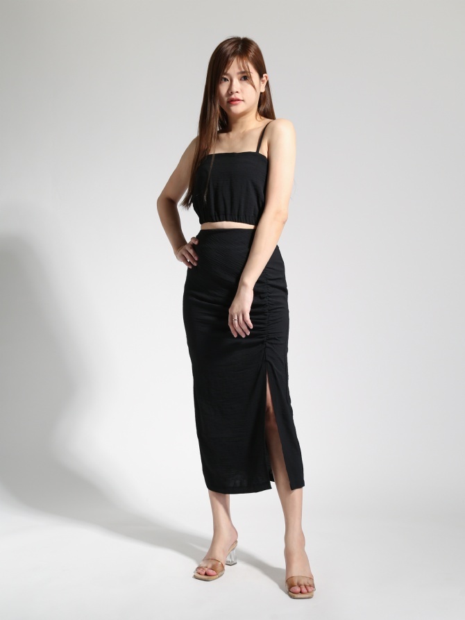 Elegant With Strap Crop Top With Side Pleated Split Skirt Set 22938