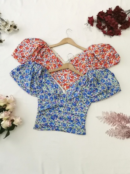 Off Shoulder Flower Top 19460