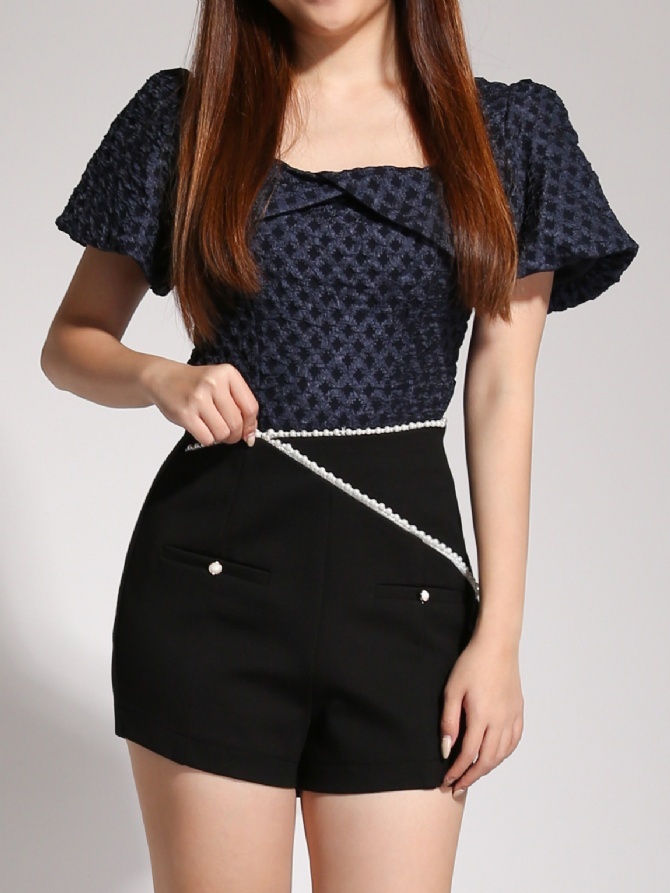 High Waist Decorative Eyelet Short Pants 20419