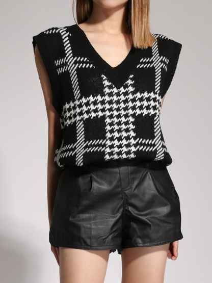 Leather Waist Stretchable Short Pants 20473