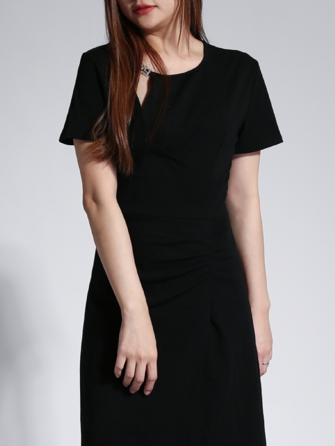 Fake Two Piece Decorative Chain With Pleated An Split Dress 23359