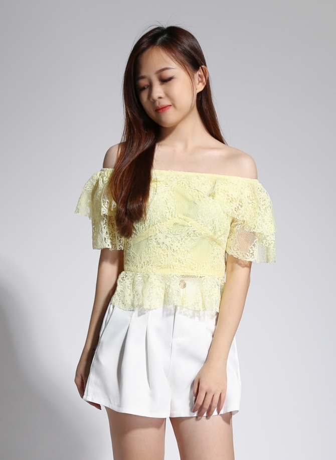 Off Shoulder Ruffles Lace Top 20349