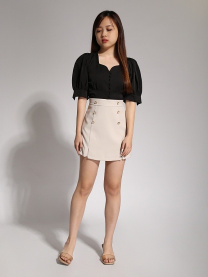 Sweetheart Neckline With Front Button Top 20846