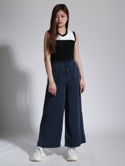 Two Tone Sleeveless Top 23350
