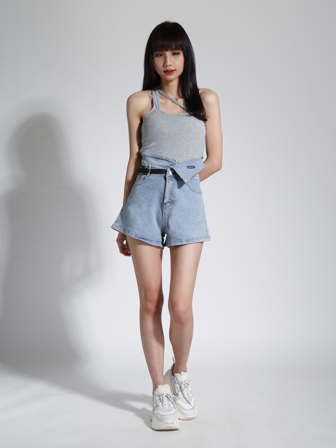 Two Strap Halter Top 23238