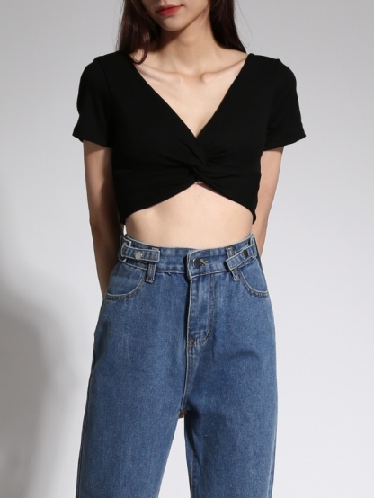 V Neck Front Twist Top 21508