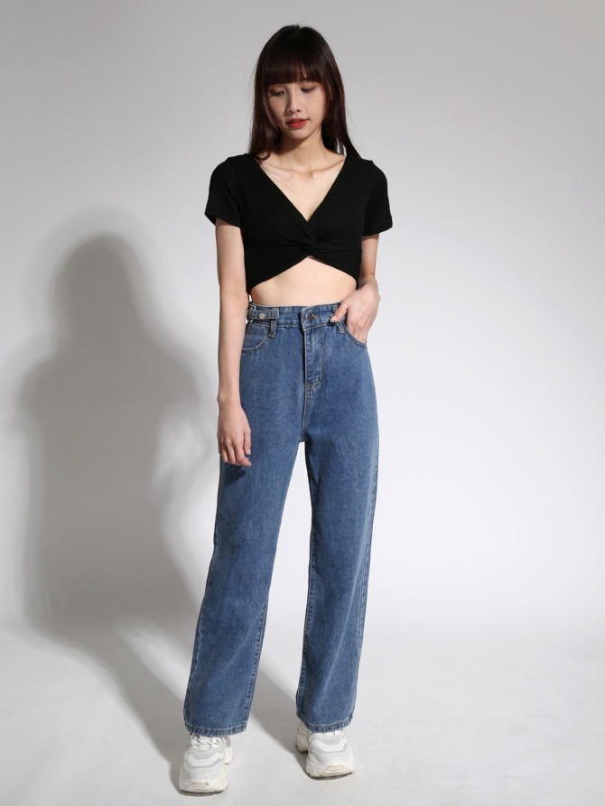 V Neck Front Twist Top 21508