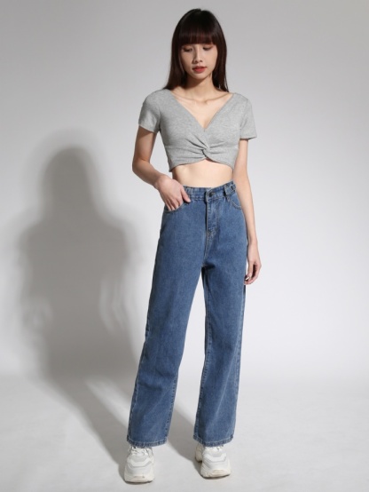 V Neck Front Twist Top 21508