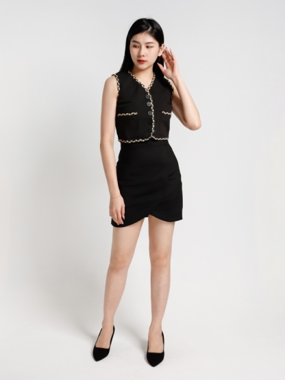 Sleeveless Front Button Top 25950