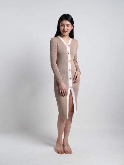 Knitted Long Sleeve Front Button Dress 19174