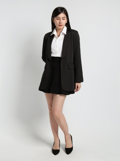 Collared Long Sleeve Front Buttton Blazer 17923