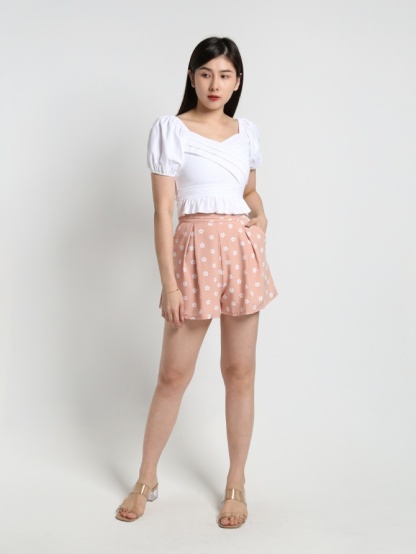 Flower With Pleated Short Pants 20171