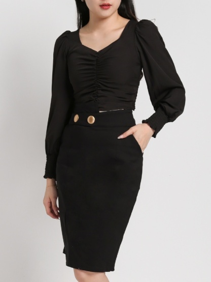 Square Neck Long Sleeve Elastic Crop Top 18229