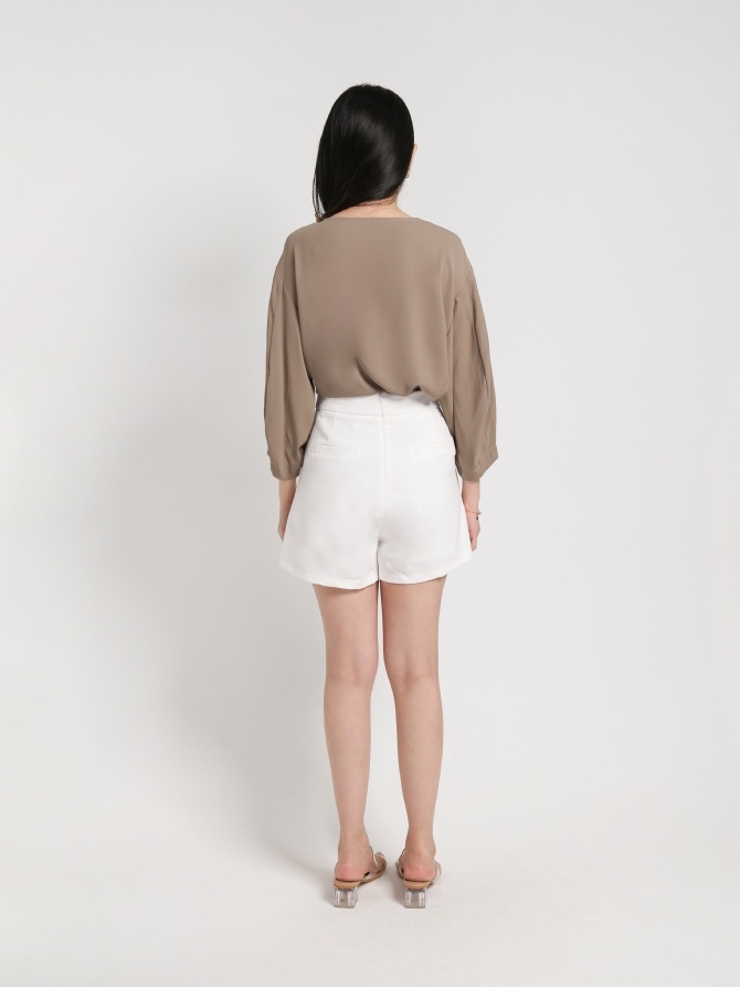 Round Neck Plain Long Sleeve Blouse 17894