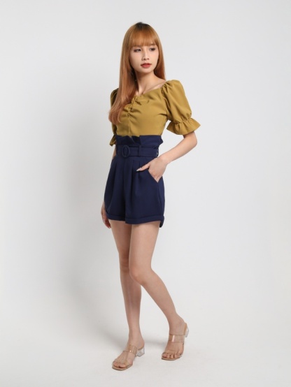Short Sleeve Elastic Cased Cuff Top With Belt Pleated Short Pant Set 22662
