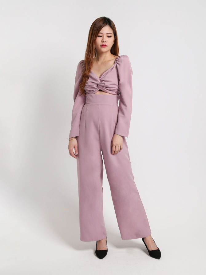Square Neck Back Zip Three Quater Jumpsuit 22780