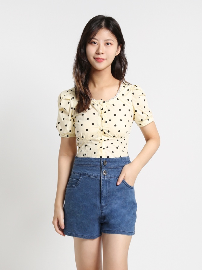 Polka Dot Square Neck With Decorative Pearl Top 16157
