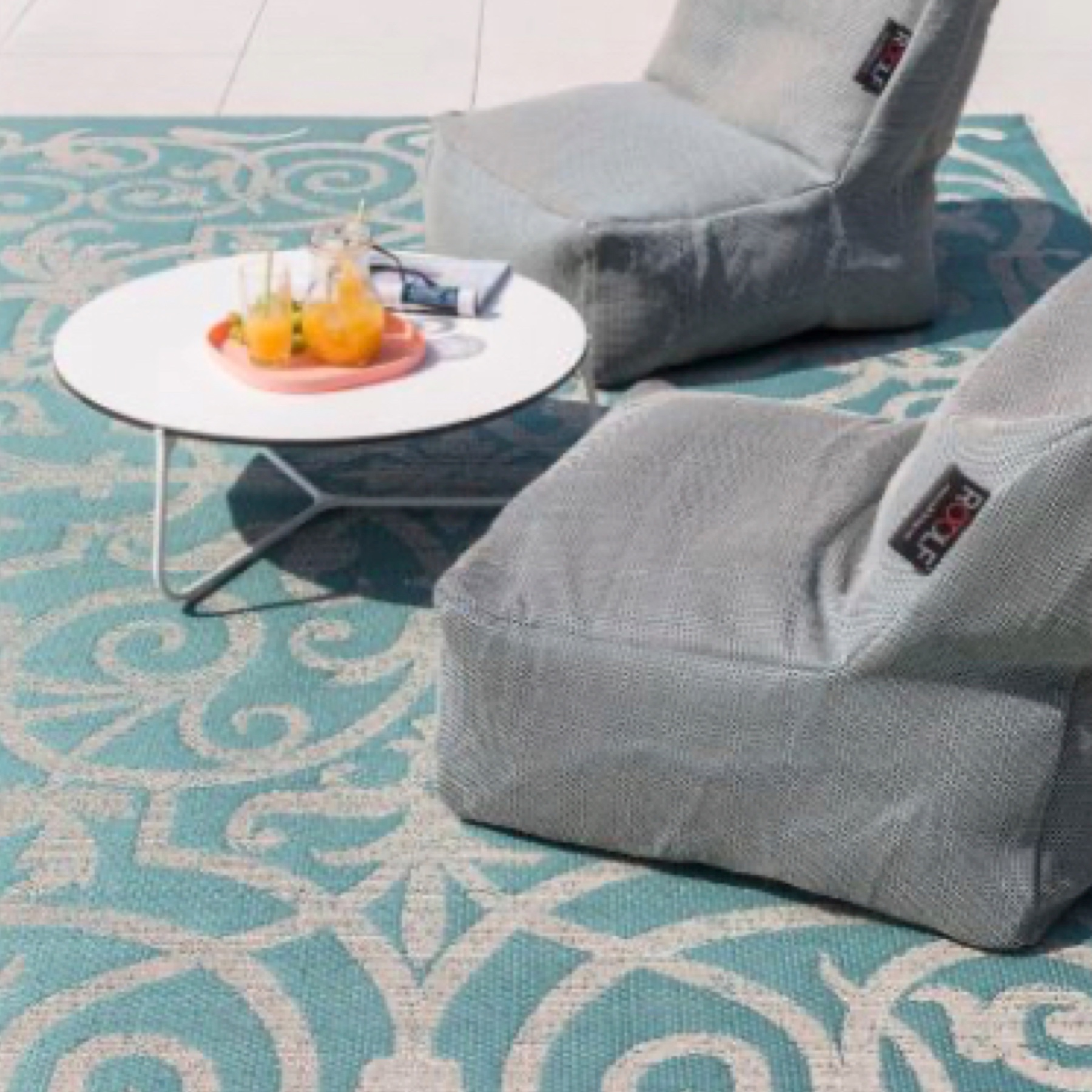 TRR00002c Roolf Carpets - Summer Quai