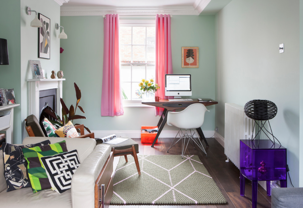 TR20010 Charles DAR Chair