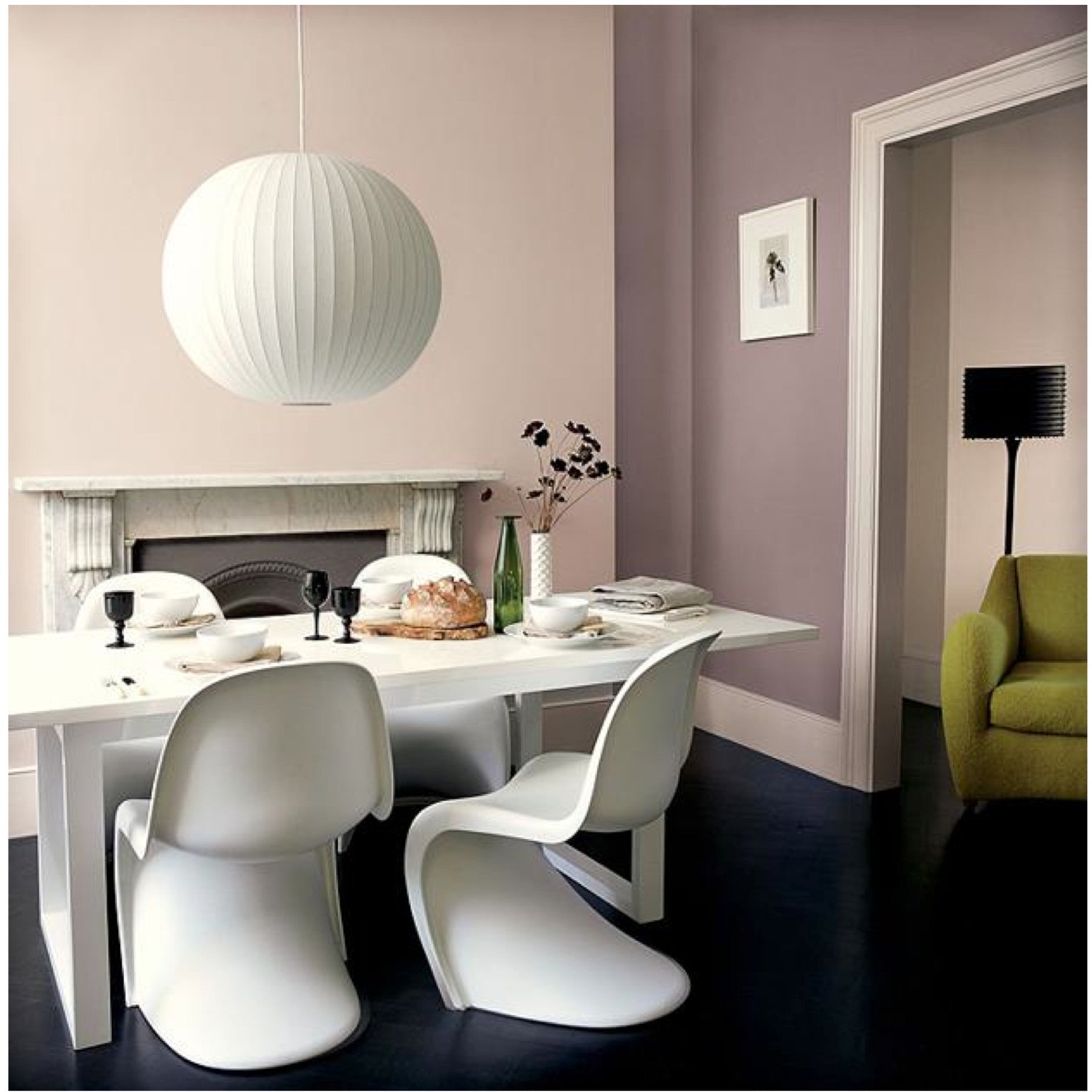 TR20022 Pantone Chair