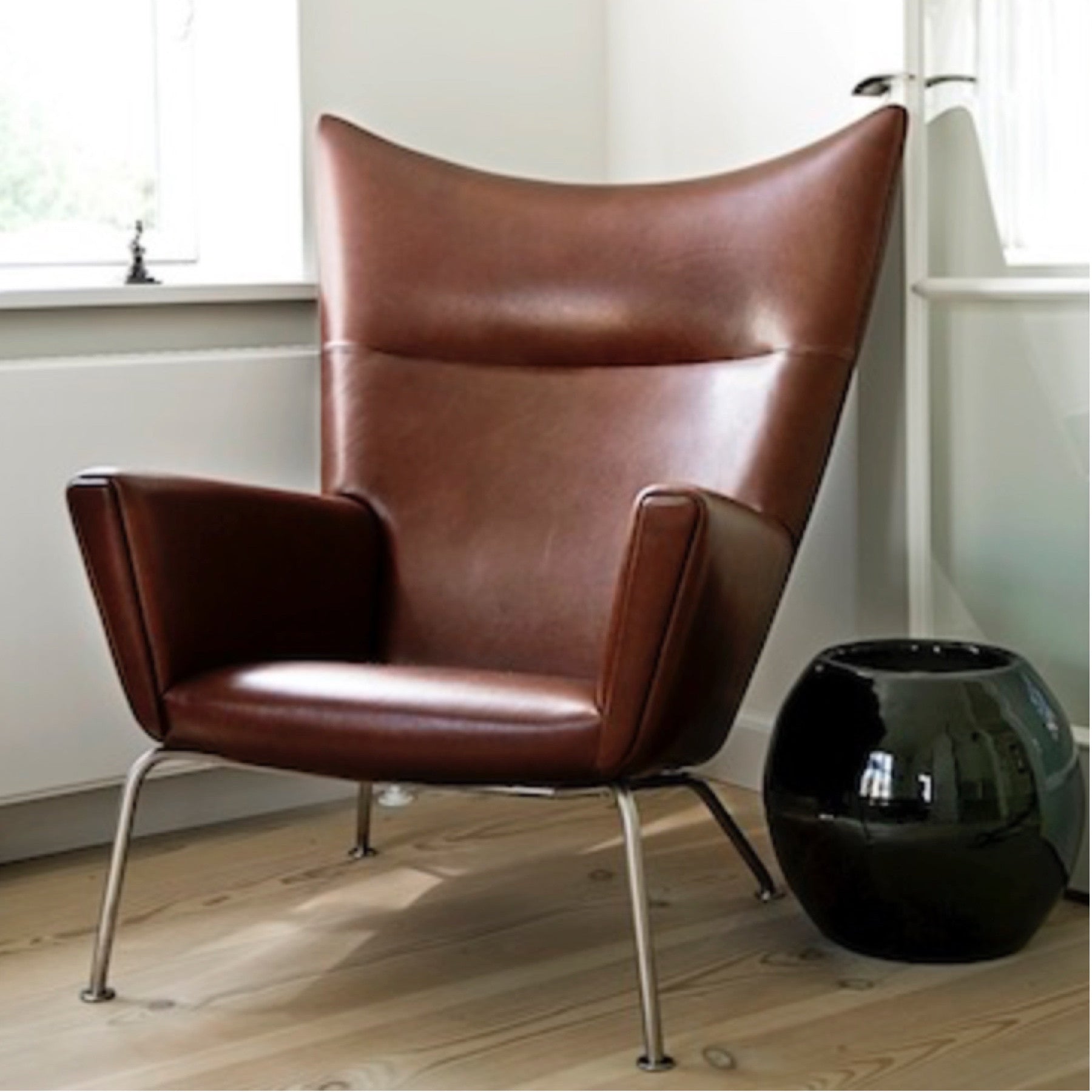 TR40020 CH445 Wing Chair and Ottoman